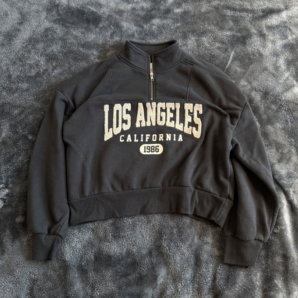 Aeropostale Los Angeles California 1986 Cropped Quarter Zip Sweatshirt Black L